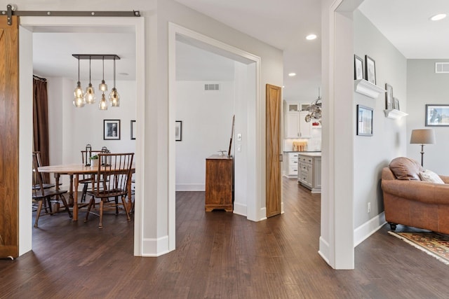 648 Sunset Ln, Mendota Heights, MN 55118 - corridor with dark wood-style floors, baseboards, and recessed lighting