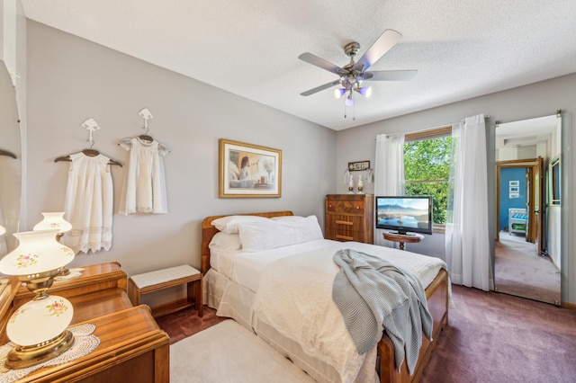 5155 Allen Dr, Woodbury, MN 55129 - carpeted bedroom with a ceiling fan