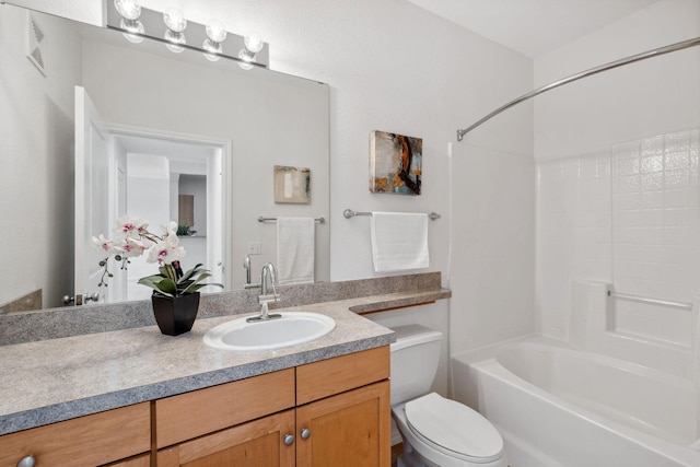 13560 Technology Dr Unit 1207, Eden Prairie, MN 55344 - bathroom with toilet, vanity, and shower / bath combination