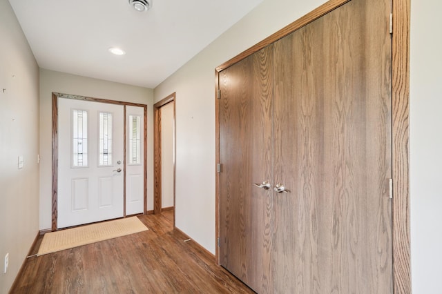 1516 Ranger Dr, Glencoe, MN 55336 - entrance foyer with wood finished floors and recessed lighting