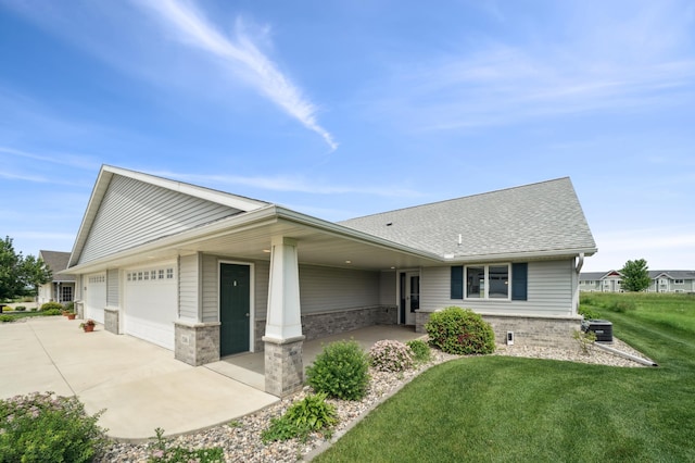 1516 Ranger Dr, Glencoe, MN 55336 - ranch-style home featuring a garage, a front yard, driveway, and a shingled roof