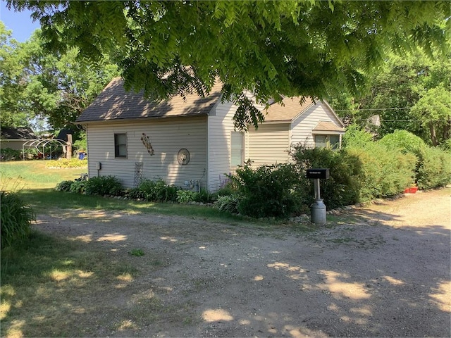 103 Bloomer St E, Morristown, MN 55052 - view of side of property