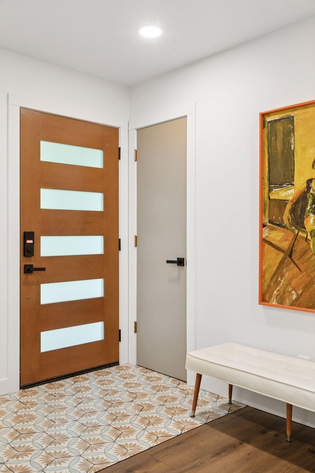 1795 Nolan Ave N, West Lakeland Twp, MN 55082 - entryway featuring recessed lighting