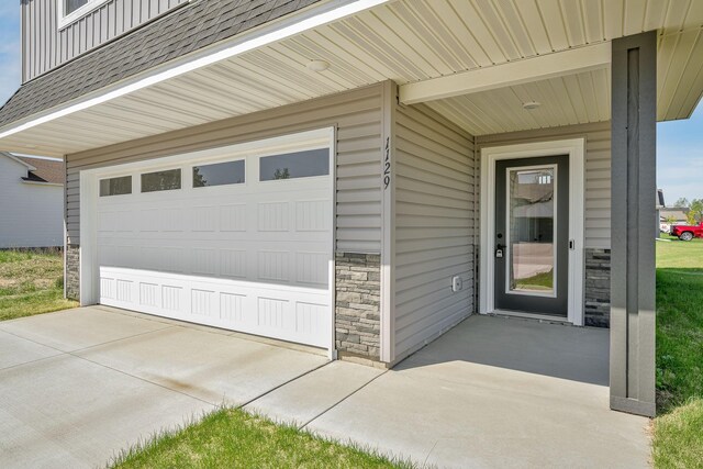 1129 Tiger Ct NE, Isanti, MN 55040 - view of garage