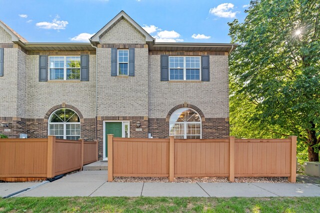 6561 Regency Ln, Eden Prairie, MN 55344 - photo 1