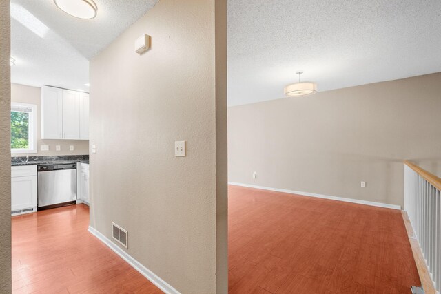 6561 Regency Ln, Eden Prairie, MN 55344 - photo 13