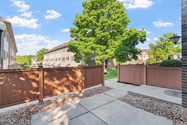 6561 Regency Ln, Eden Prairie, MN 55344 - photo 42