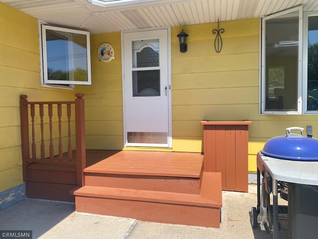 2828 Matilda St, Roseville, MN 55113 - view of doorway to property
