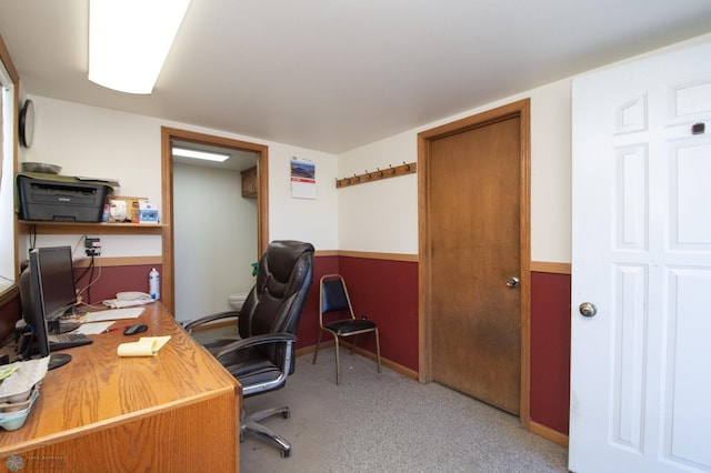 6673 230th St N, Cromwell Twp, MN 56549 - office area with carpet and baseboards