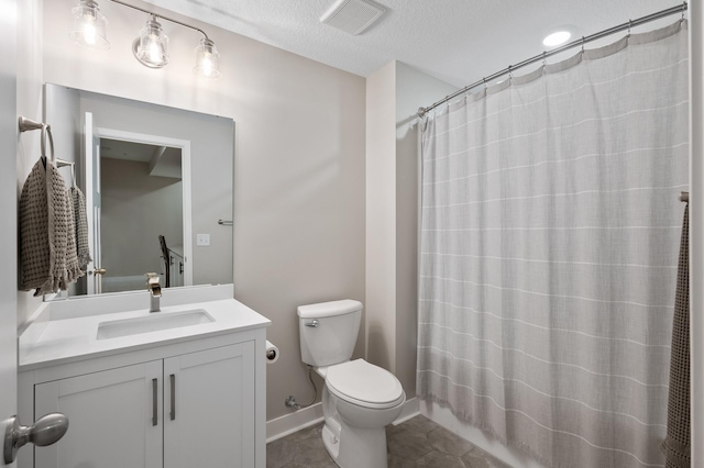 19000 72nd Pl N, Maple Grove, MN 55311 - full bath with toilet, vanity, a textured ceiling, curtained shower, and baseboards