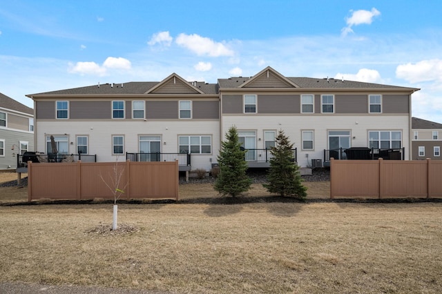 19000 72nd Pl N, Maple Grove, MN 55311 - back of house featuring fence