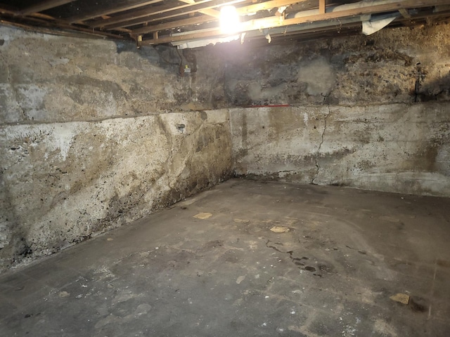 view of unfinished below grade area