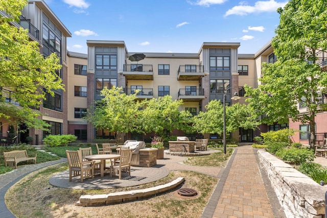 3709 Grand Way Unit 315, Saint Louis Park, MN 55416 - surrounding community featuring a patio area
