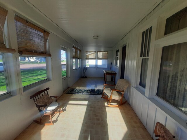 101 8th Ave N, Saint James, MN 56081 - view of sunroom