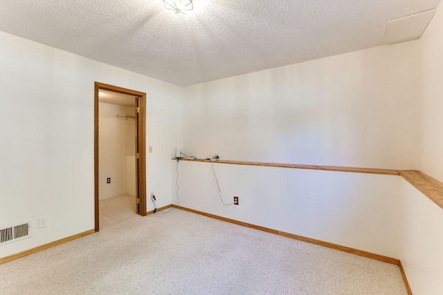 5391 Cottage Ave, White Bear Twp, MN 55110 - carpeted empty room with baseboards