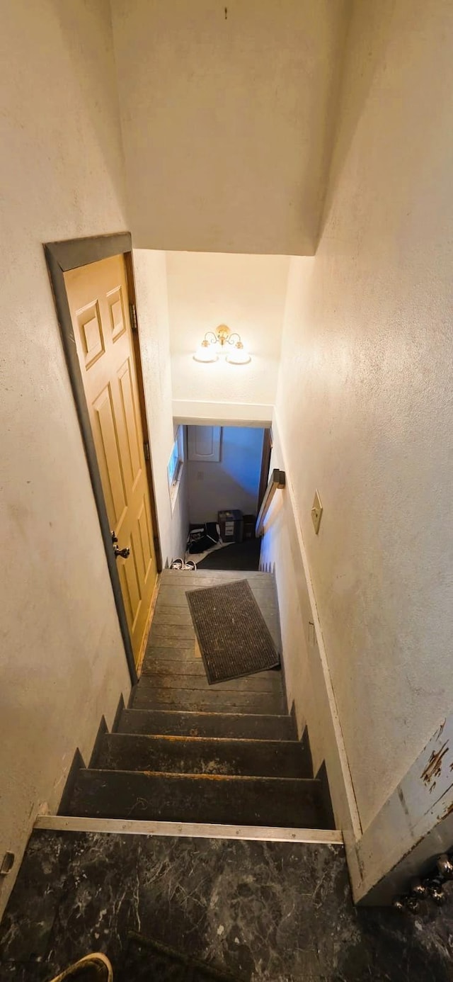 139 2nd St W, Wabasha, MN 55981 - view of stairs