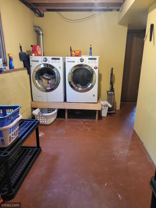8743 Unit Ave, Stewart, MN 55385 - washroom featuring washing machine and clothes dryer