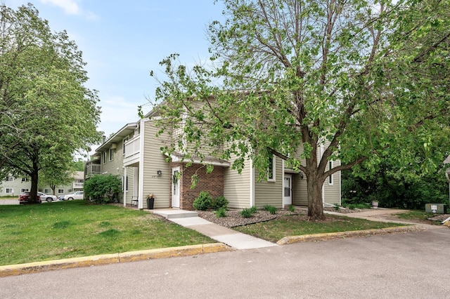 2478 Cobble Hill Alcove Unit C, Woodbury, MN 55125 - view of front of property featuring a front yard