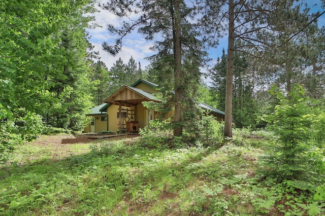 21097 Gilmer Rd, Crosby, MN 56441 - view of yard featuring a porch