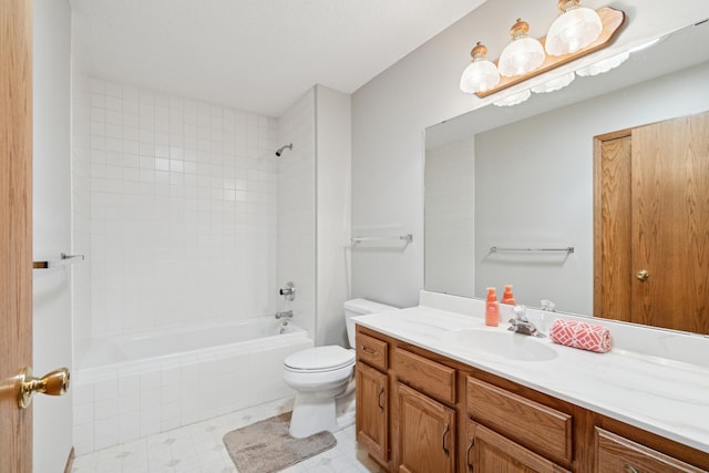 2558 75th St E, Inver Grove Heights, MN 55076 - bathroom featuring vanity and washtub / shower combination