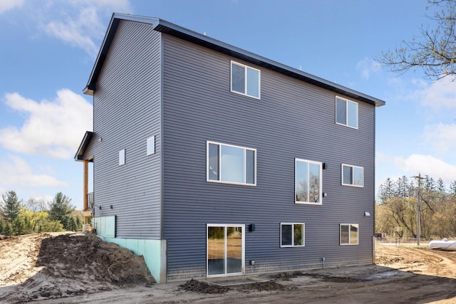 21346 Cottonwood St NW, Oak Grove, MN 55011 - view of rear view of house