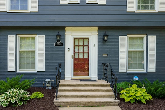 623 Fairview Ave S, Saint Paul, MN 55116 - entrance to property with brick siding