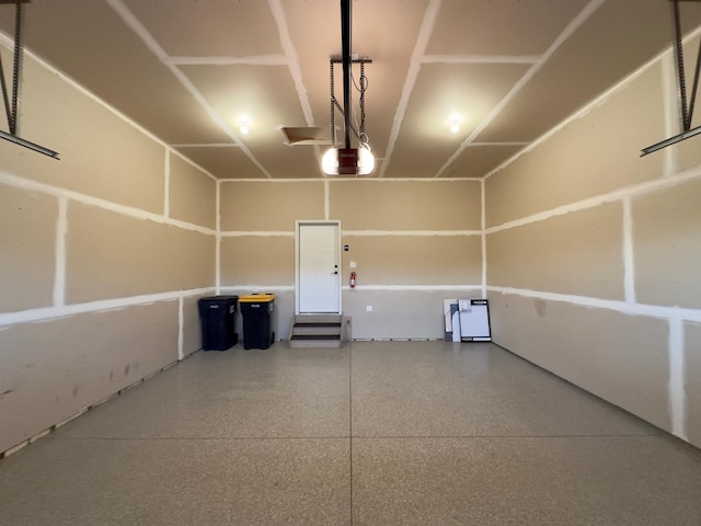 17796 Junelle Ct, Lakeville, MN 55044 - garage with a garage door opener