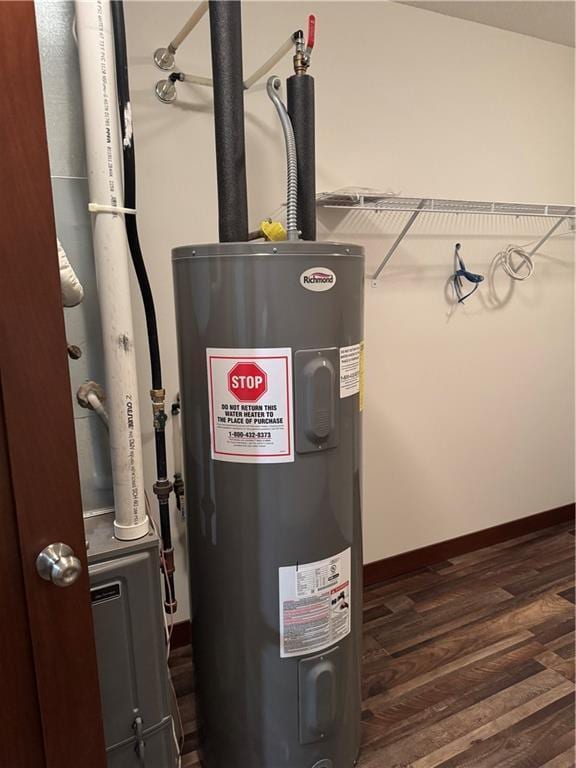 169 Amber View St, Menomonie, WI 54751 - utility room with electric water heater