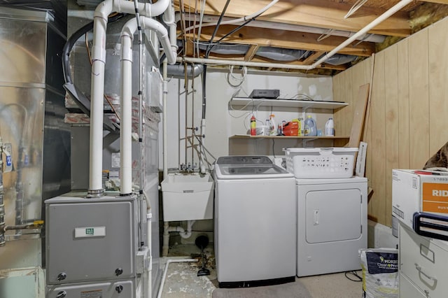 7256 Maciver Ave NE, Otsego, MN 55301 - washroom featuring washer and clothes dryer