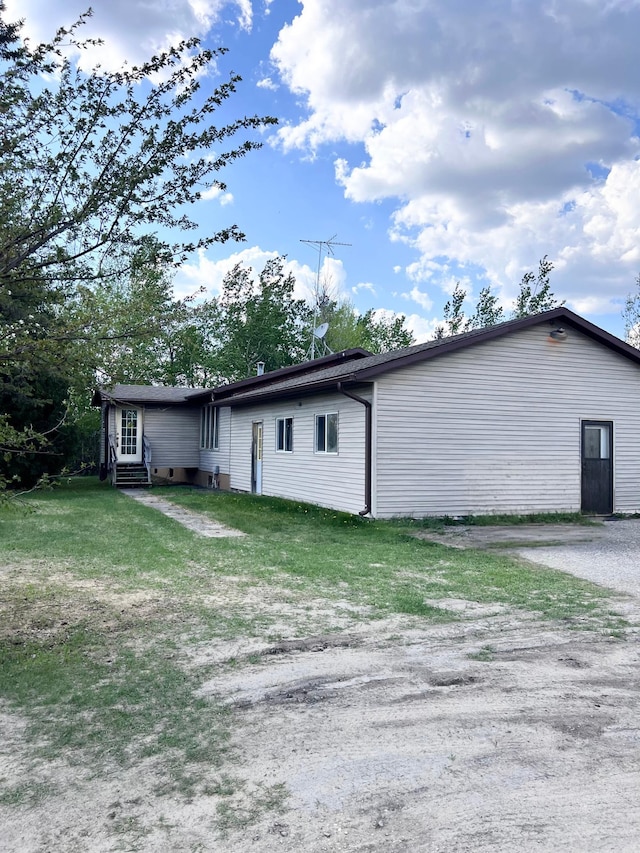 3186 State Highway 11 SE, Baudette, MN 56623 - view of front of property featuring entry steps