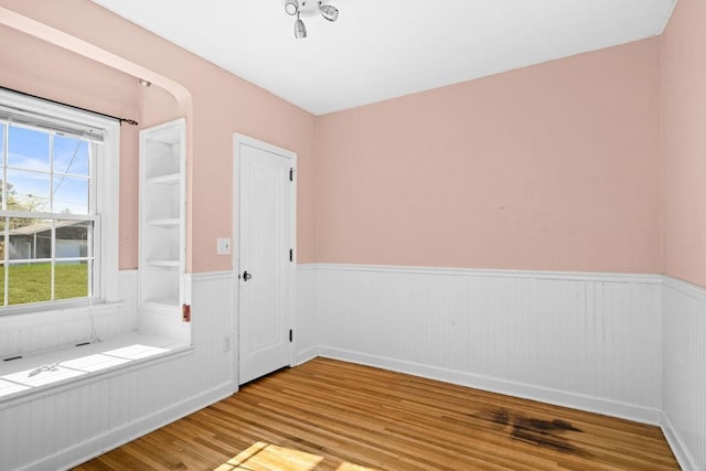 1815 Carlton Ave, Cloquet, MN 55720 - foyer entrance with wainscoting and wood finished floors