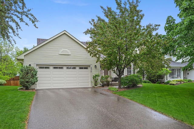 2917 85th St E, Inver Grove Heights, MN 55076 - view of front of house featuring asphalt driveway