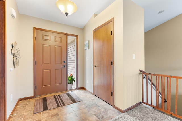 829 Dubuque Blvd, Zumbrota, MN 55992 - entrance foyer featuring baseboards