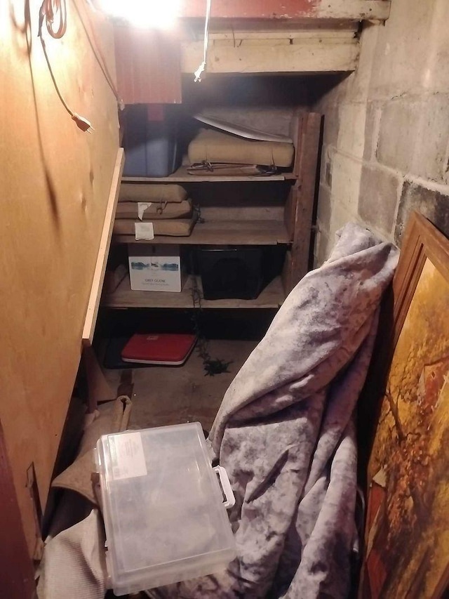 411 5th St, Montevideo, MN 56265 - view of storage room