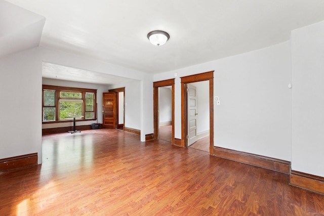 906 5th St E, Saint Paul, MN 55106 - unfurnished room with wood finished floors and baseboards