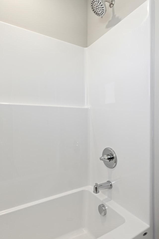 5107 Allen Dr, Woodbury, MN 55129 - bathroom featuring bathing tub / shower combination