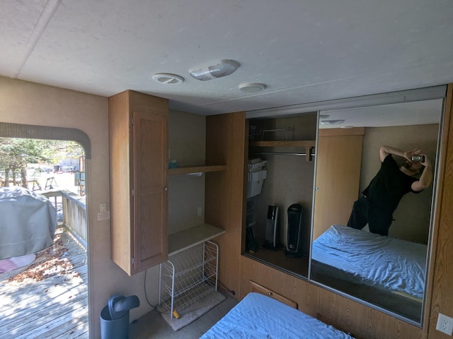 bedroom featuring a closet