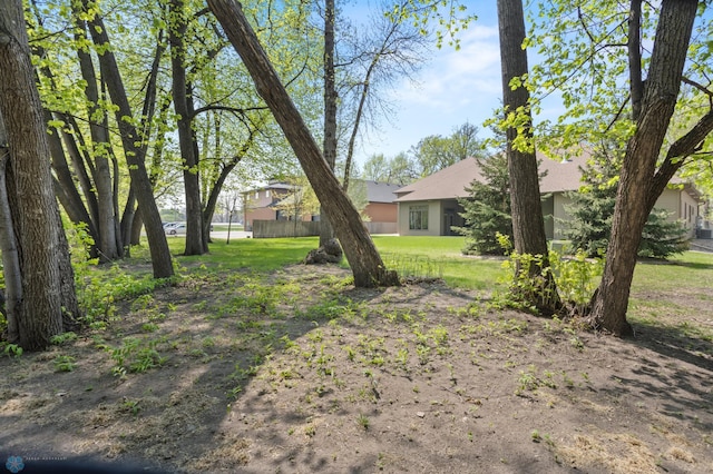 106 Beaton Dr, West Fargo, ND 58078 - view of yard