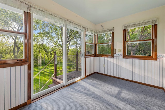 16 Crestview Bay, Faribault, MN 55021 - unfurnished sunroom featuring plenty of natural light