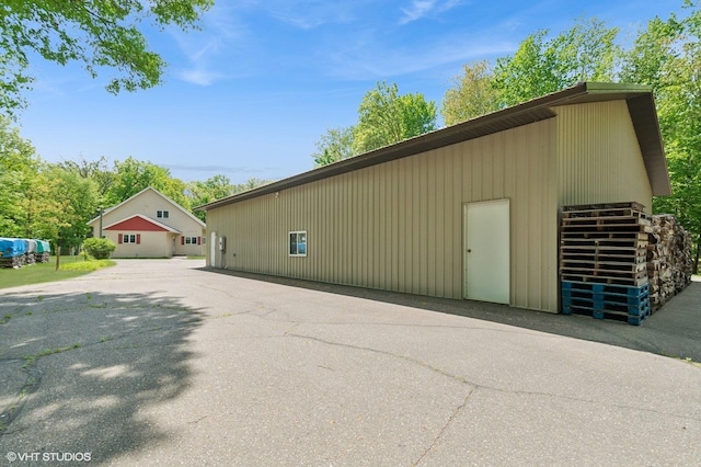 28075 Zuni St NW, Isanti, MN 55040 - view of garage