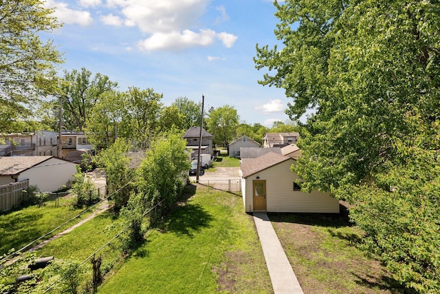 view of yard with a residential view