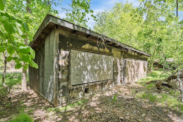 view of outbuilding featuring an outdoor structure