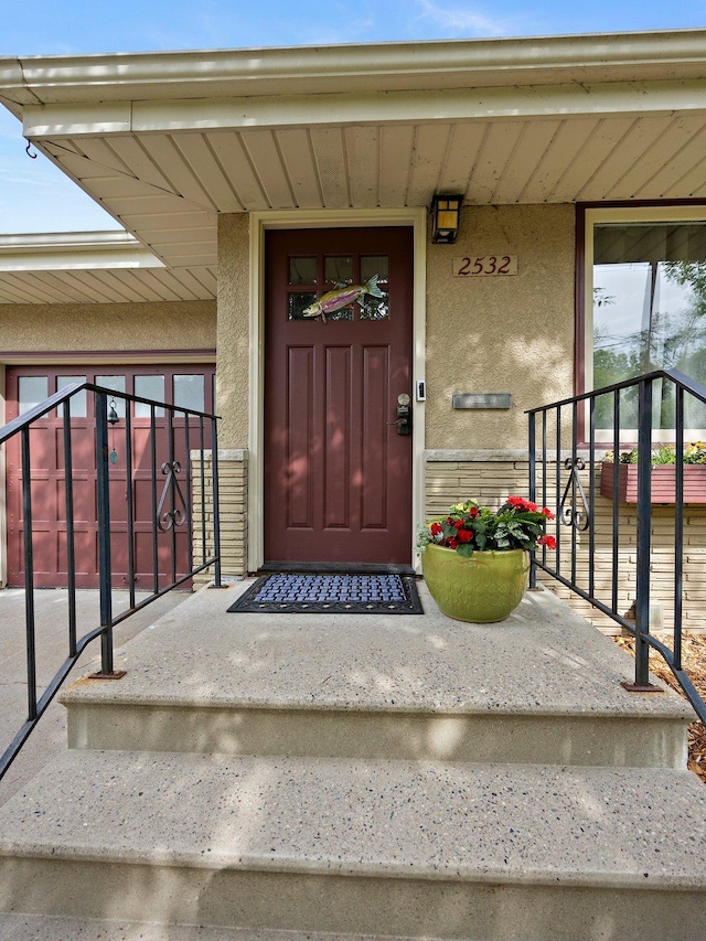 2532 Upton Ave S, Minneapolis, MN 55405 - property entrance with stucco siding