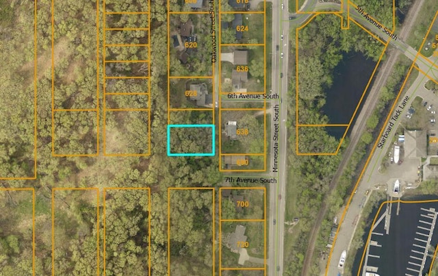 636 Oakwood St S, Bayport, MN 55003 - photo 2