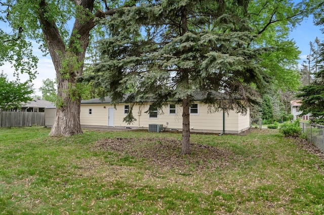 2756 Sunset Ln, Burnsville, MN 55337 - rear view of property with cooling unit
