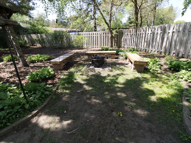 view of fenced backyard