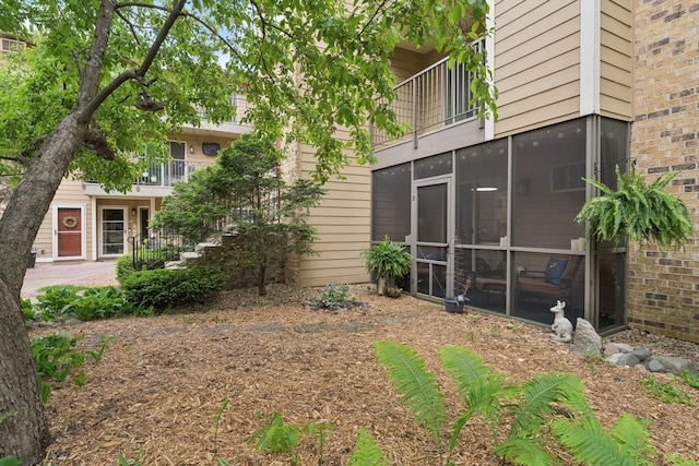 2250 Ridge Dr Unit 11, Saint Louis Park, MN 55416 - view of yard