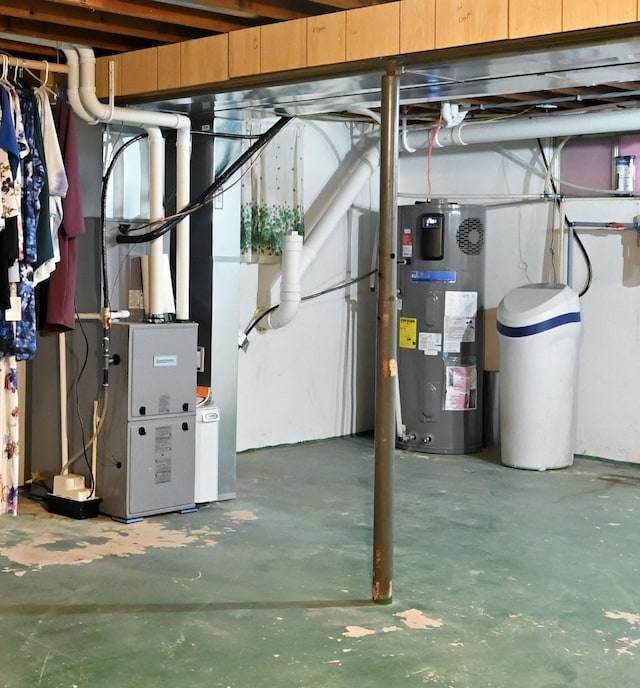 28257 French Rd, Danbury, WI 54830 - unfinished below grade area featuring heat pump water heater