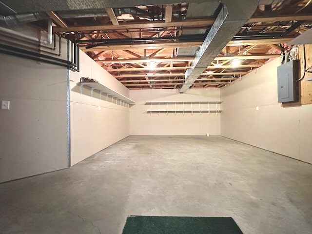 1976 Bay St, Worthington, MN 56187 - unfinished basement with electric panel