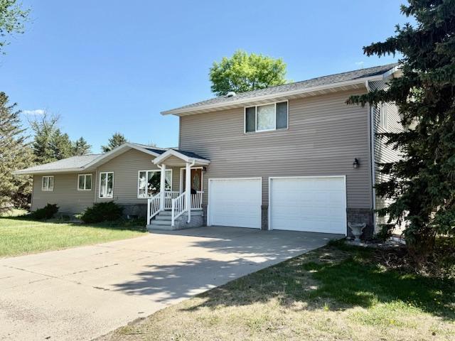 449 Centre St W, Vesta, MN 56292 - photo 1